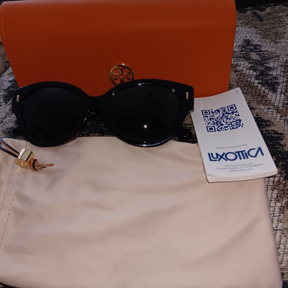 New Tory Burch Reign sunglasses